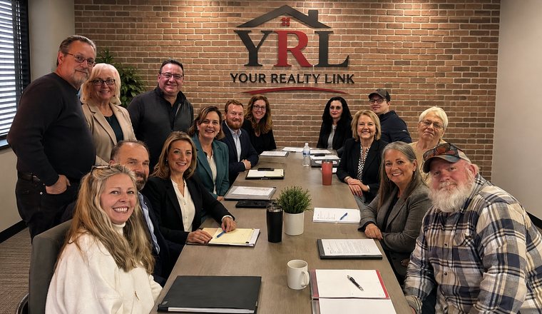 The Your Realty Link agent team